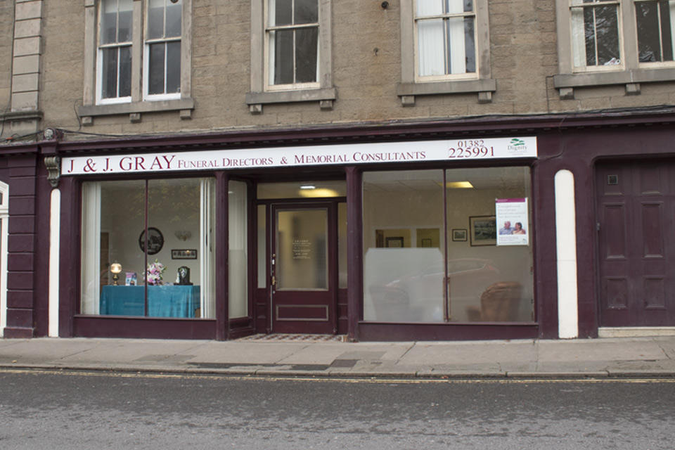 J & J Gray Funeral Directors in Dundee