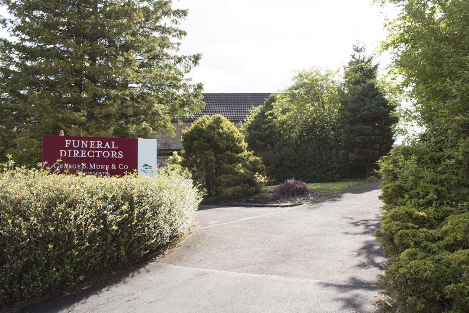 George S Munn Funeral Directors in Burnside, Rutherglen, Glasgow