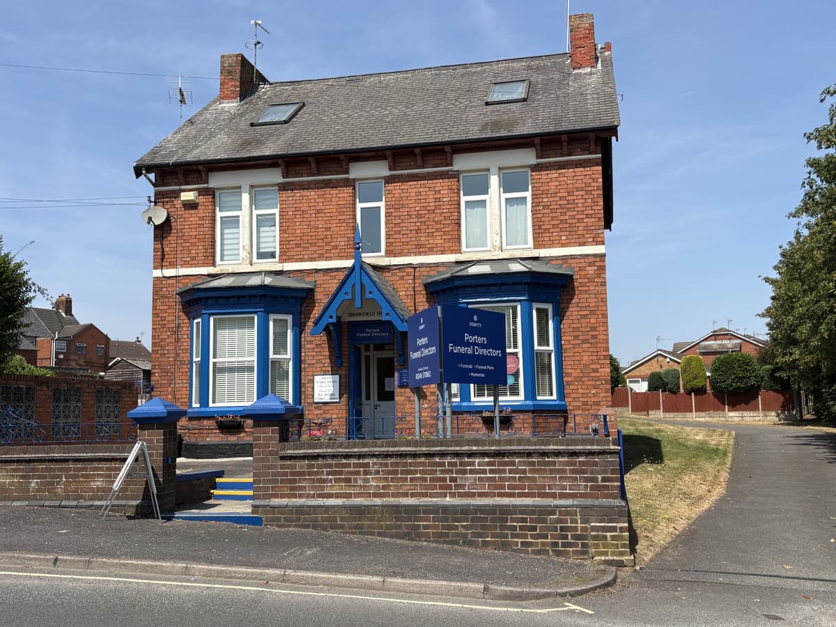 Porters Funeral Directors in Station Road, Clowne, Chesterfield