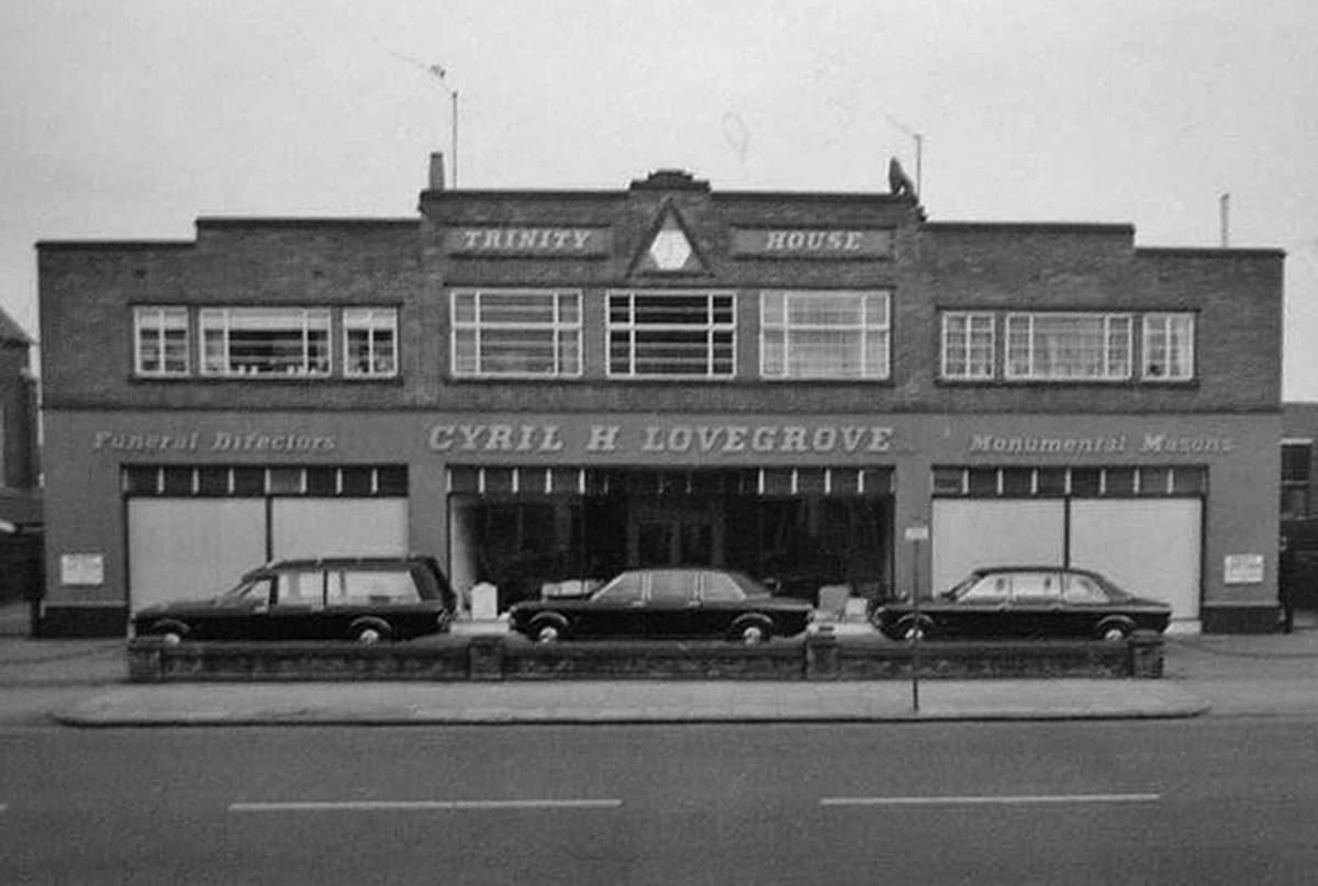 Cyril H Lovegrove Funeral Directors