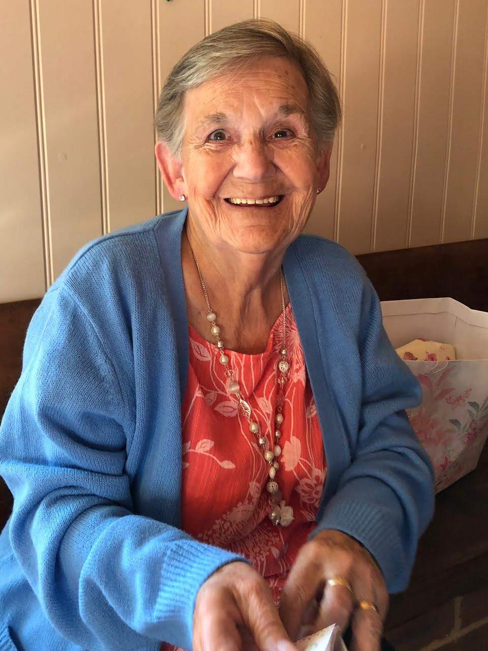 Funeral Notice for Mrs Maureen Grace Farrell