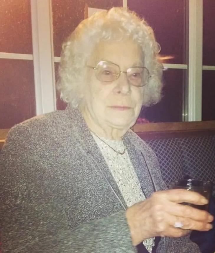 Funeral Notice for Mrs Elizabeth Summerfield