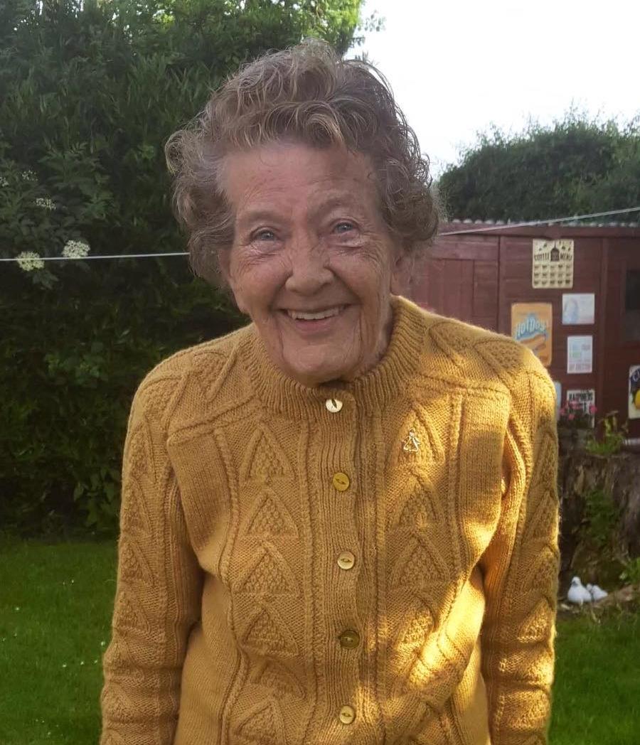 Funeral Notice for Mrs Joyce Rosemary Saxton