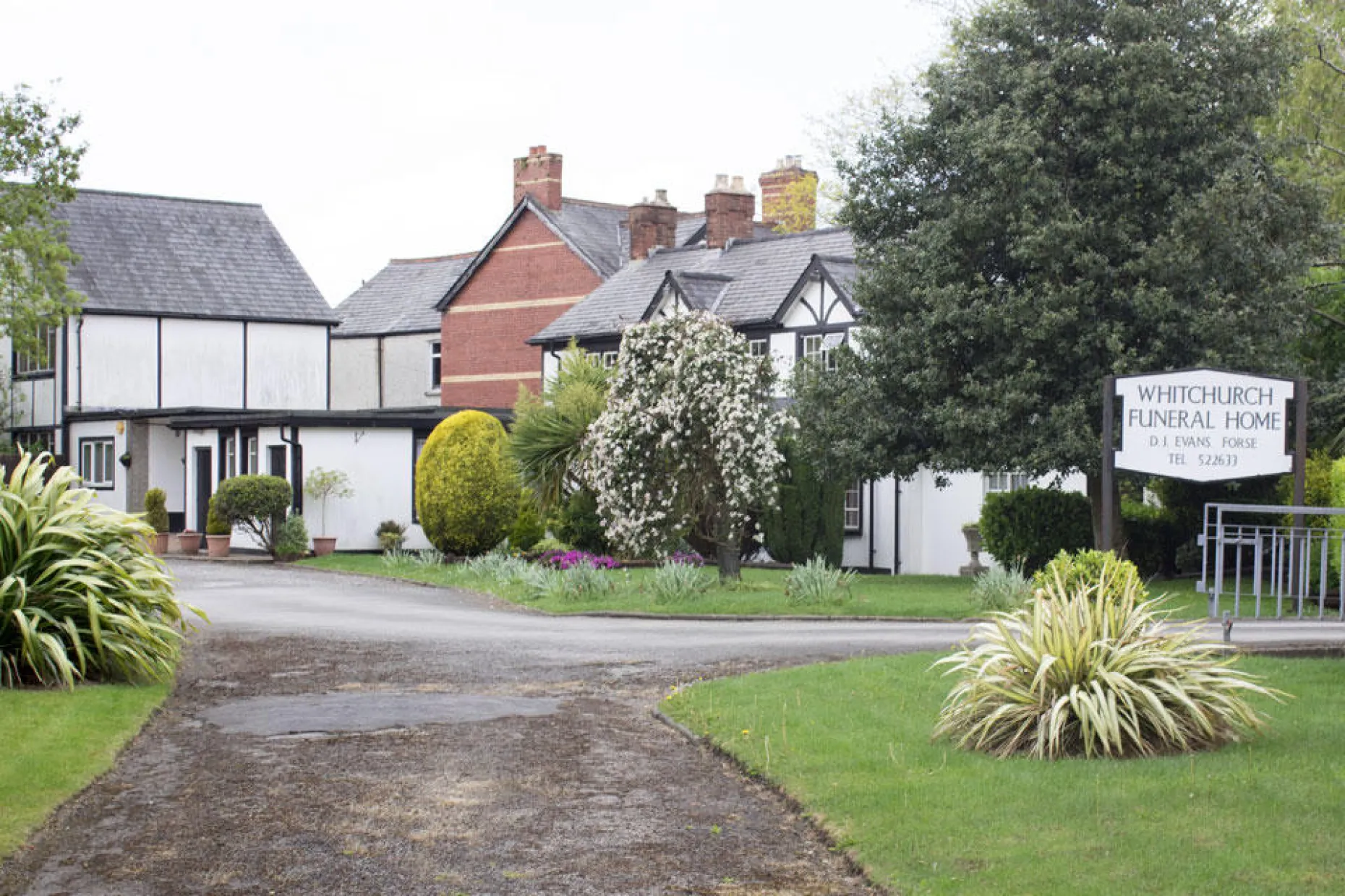 D J Evans Forse & Co Funeral Directors in Whitchurch Common, Cardiff