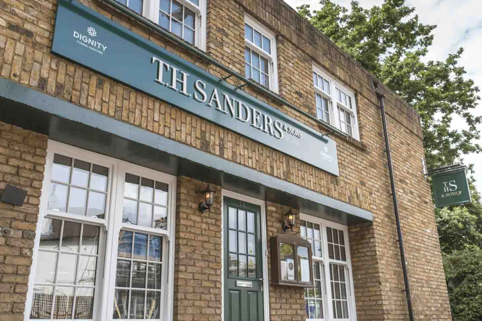 T H Sanders & Sons Funeral Directors