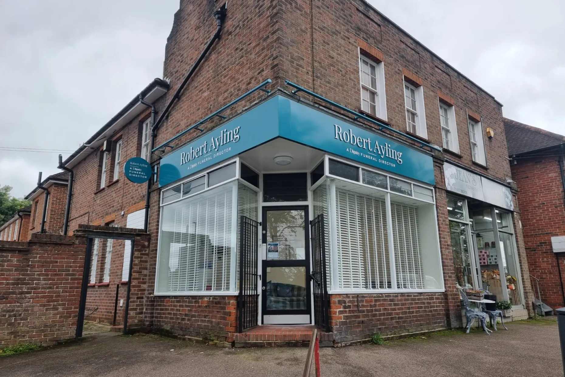 Robert Ayling Funeral Directors, Guildford branch