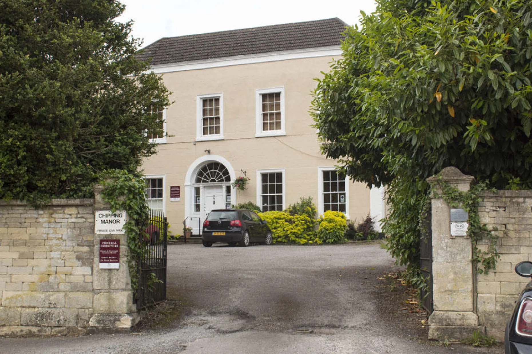 Grimes & Goscombe Funeral Directors, Wotton Under Edge branch
