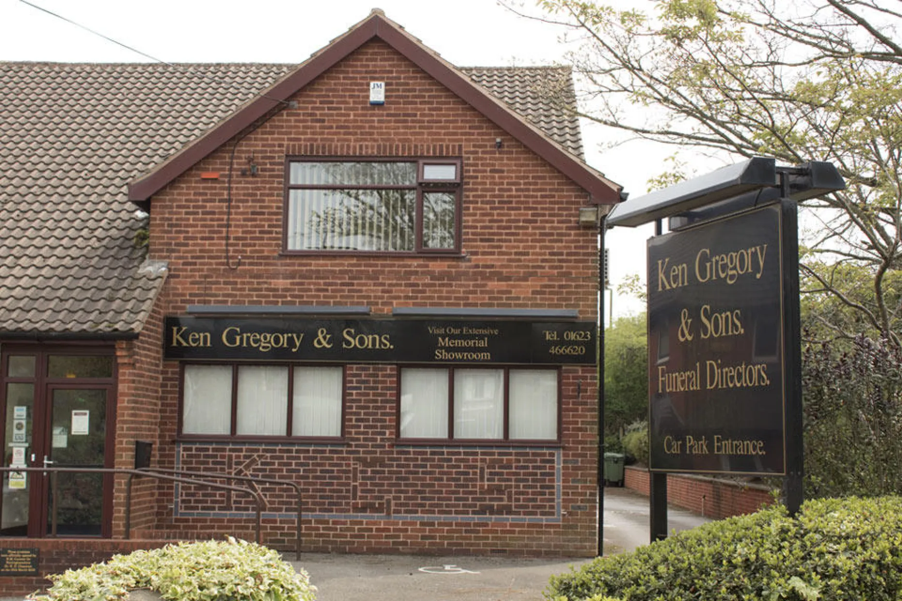 Ken Gregory & Sons Funeral Directors, Mansfield branch