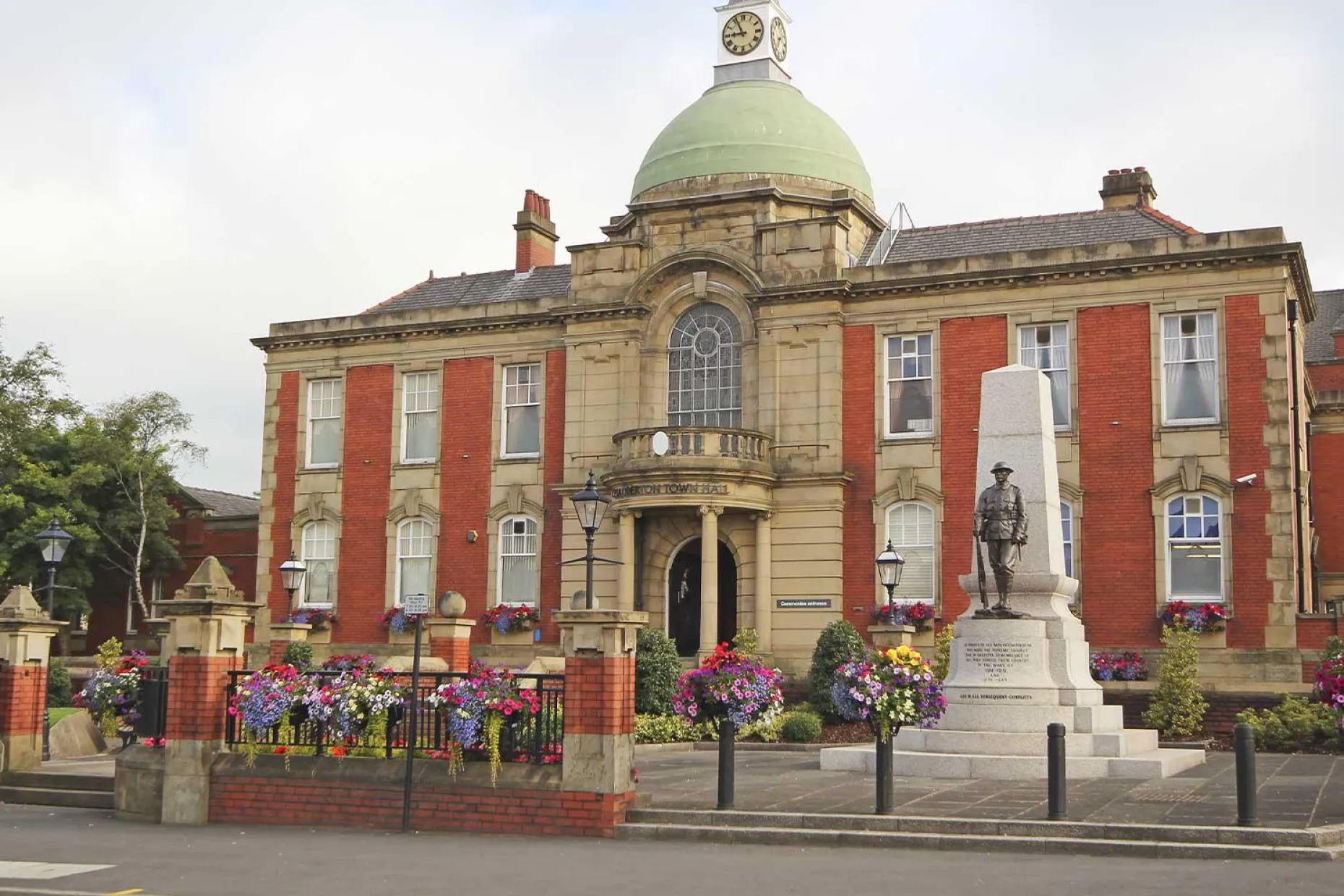 S. Wellens & Sons Funeral Directors in Chadderton