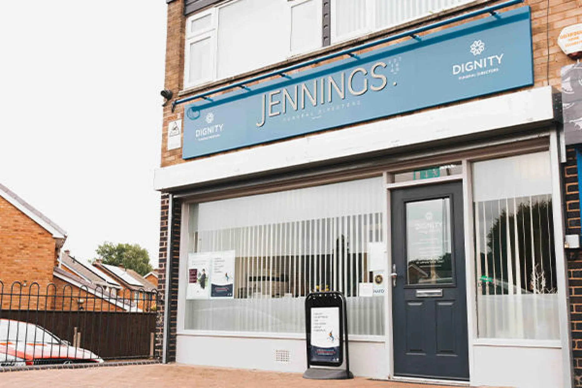 Jennings funeral directors in Willenhall