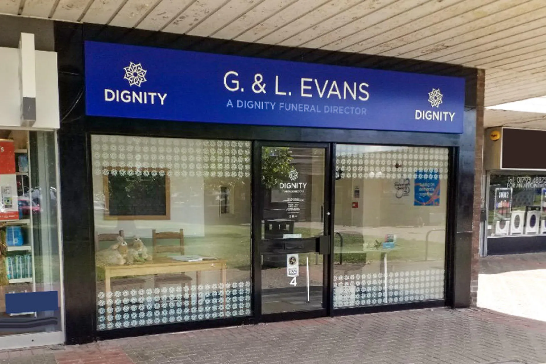 G. & L. Evans Funeral Directors in Covingham, Swindon