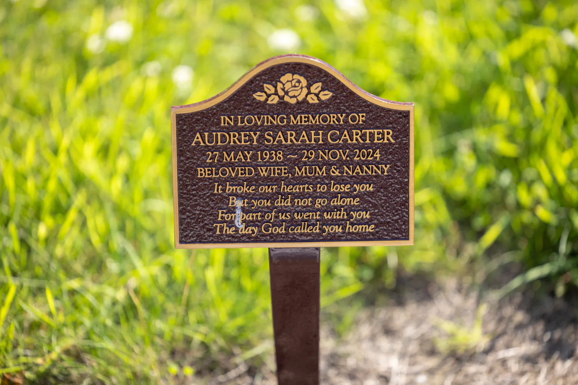 Personalised plaques